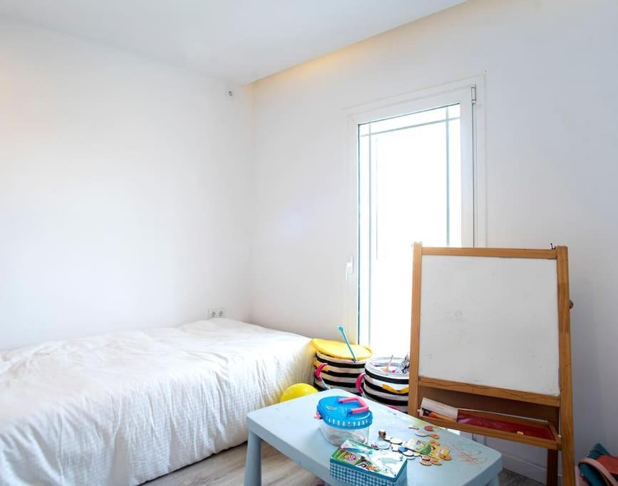 切尔韦洛20 Min From Bcn- Charming House W/ Pool & Bbq Area别墅 外观 照片