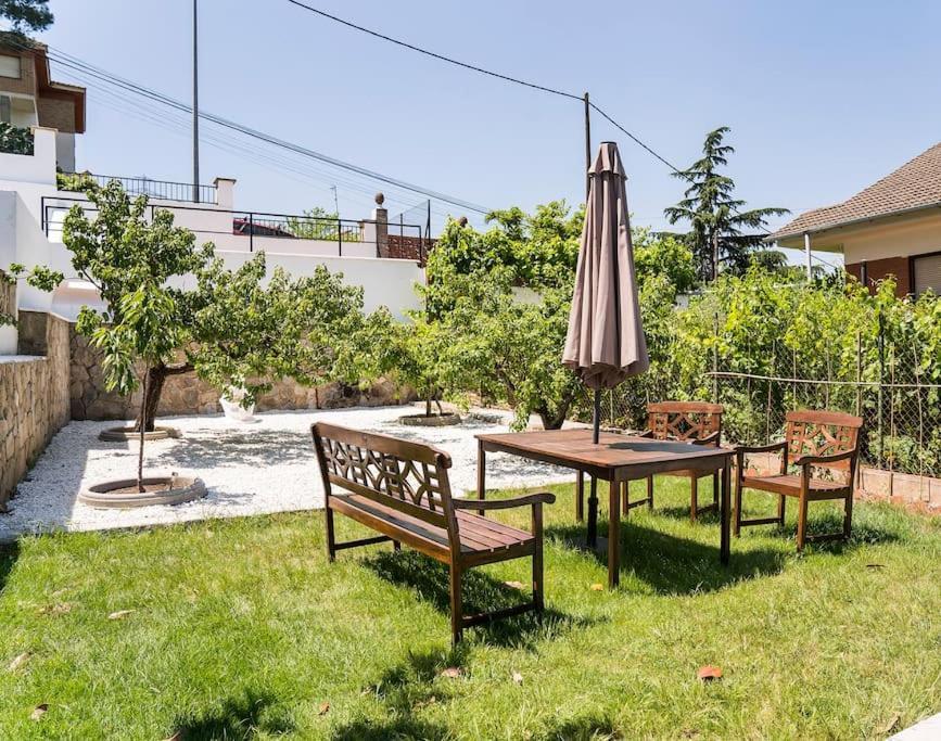 切尔韦洛20 Min From Bcn- Charming House W/ Pool & Bbq Area别墅 外观 照片