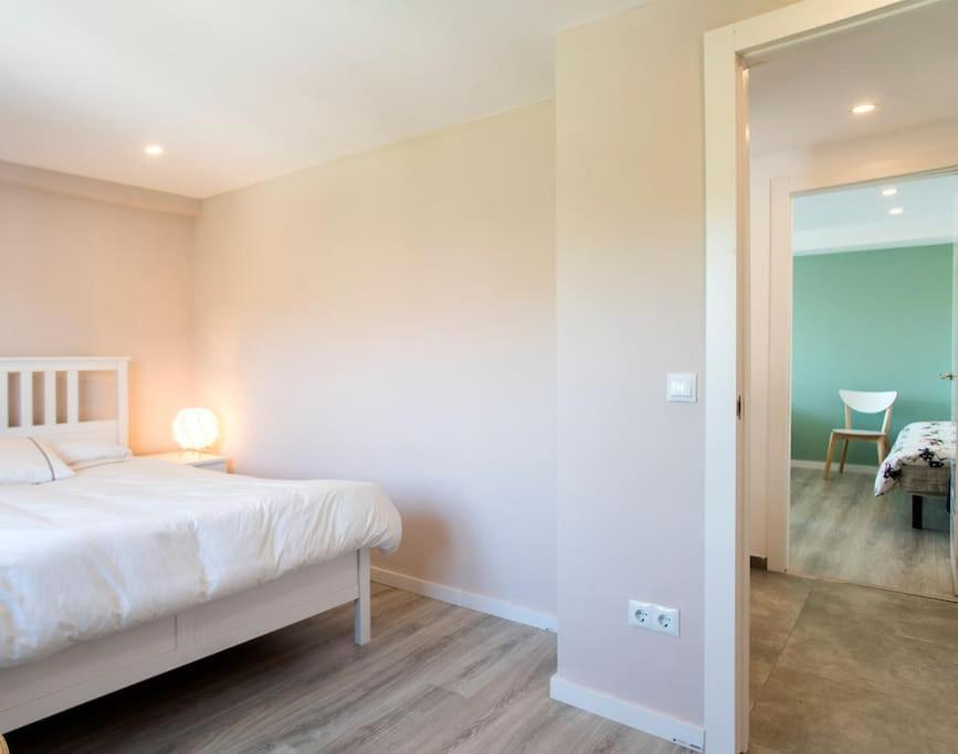 切尔韦洛20 Min From Bcn- Charming House W/ Pool & Bbq Area别墅 外观 照片